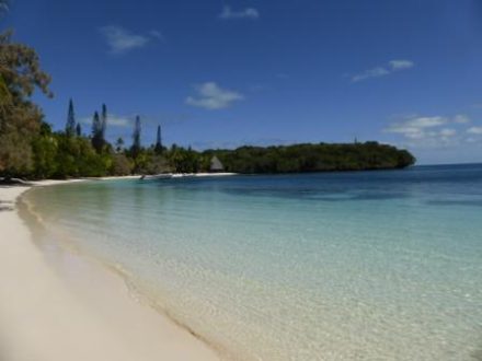 circuit sejour voyage caledonie plage kanumera